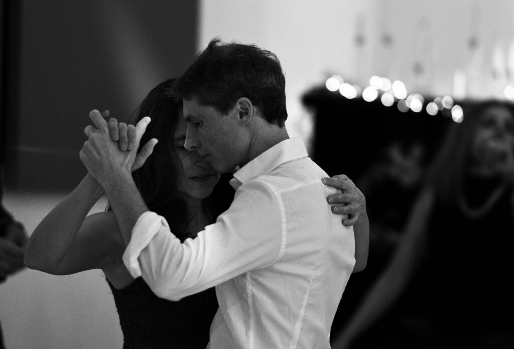 495703863_1264111002387051_4609299967290289272_n Corsi di tango argentino a Udine